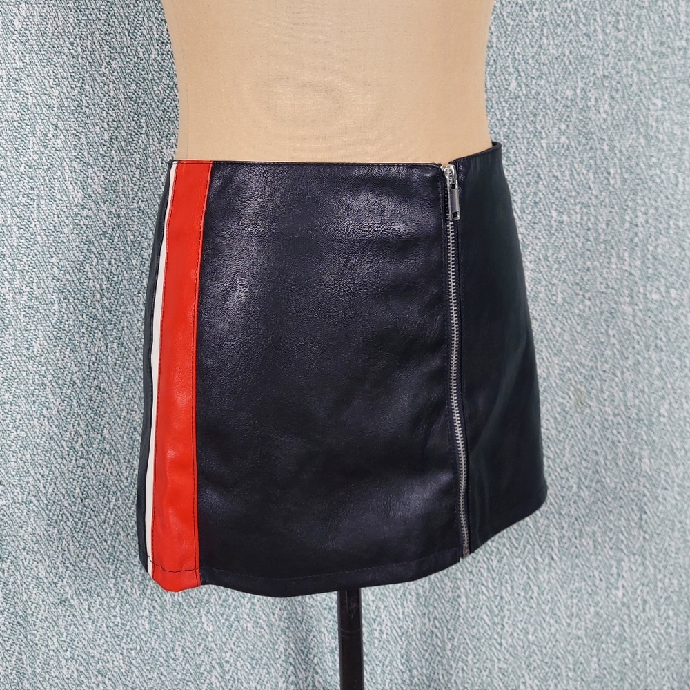 Forever 21 Black Mini Skirt with Red and White Stripe, Sz Small - Picture 1 of 9